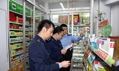 广东省潮州市市场监管局联合市公安局开展节前食品药品安全执法检查